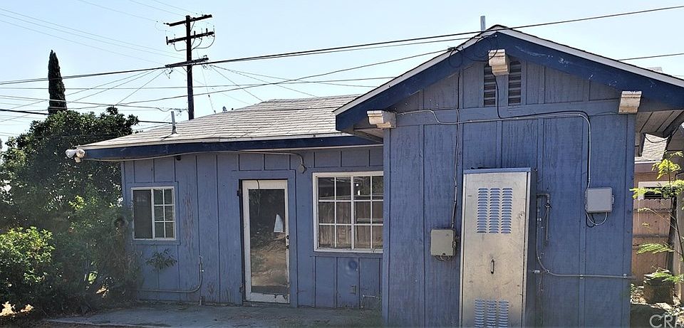 1st image of 13071 1/2 5th St