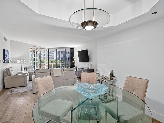 5th image of 3610 Yacht Club Dr APT 508