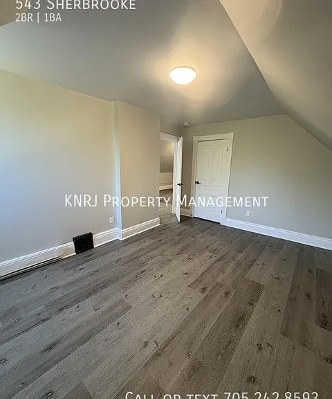 543 Sherbrooke St — Photo 10