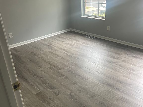 5th image of 10555 Montgomery Rd APT 74