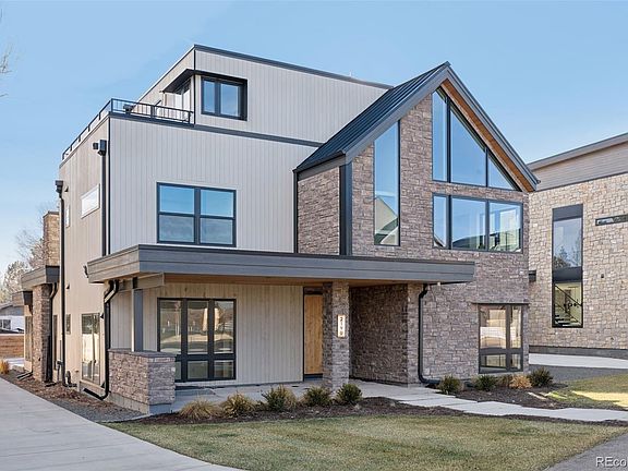 2nd image of 2190 Vine Avenue