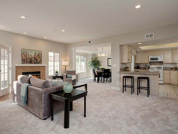 4th image of 746 W Huntington Dr Unit G