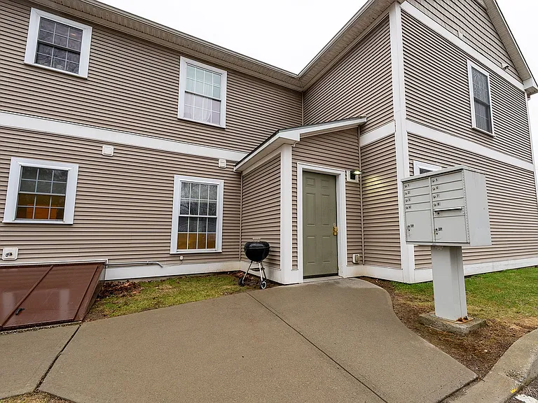 1144 North Ave — Photo 15