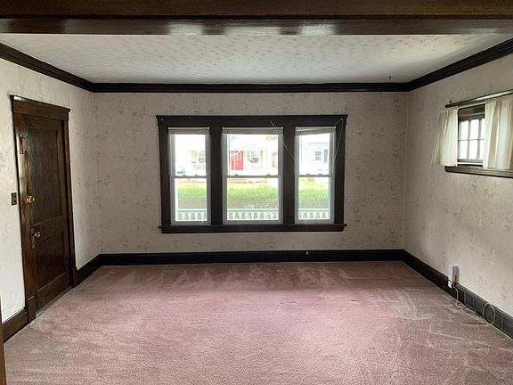 3rd image of 1289 Marlowe Ave APT A
