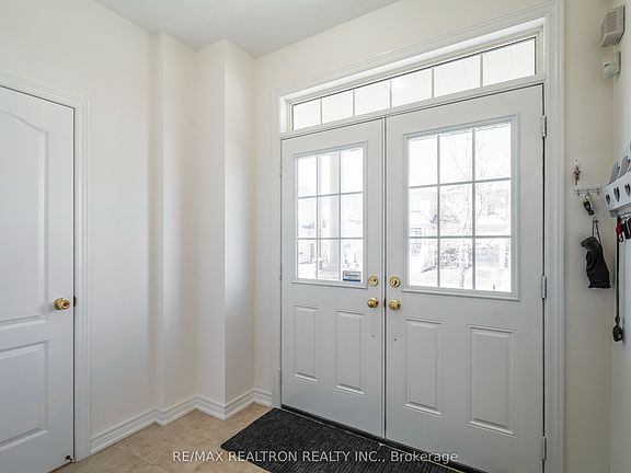 3rd image of 9 Constance St