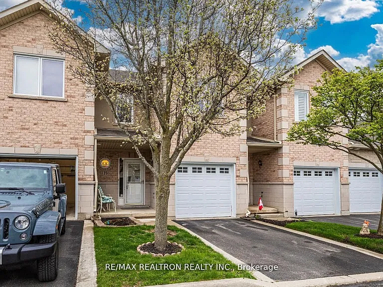 81 Valridge Dr #35 — Photo 3