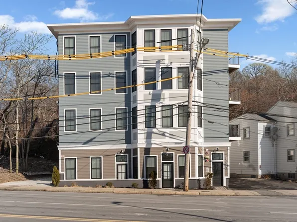 133 Boardman St Floor 1, Boston, MA 02128