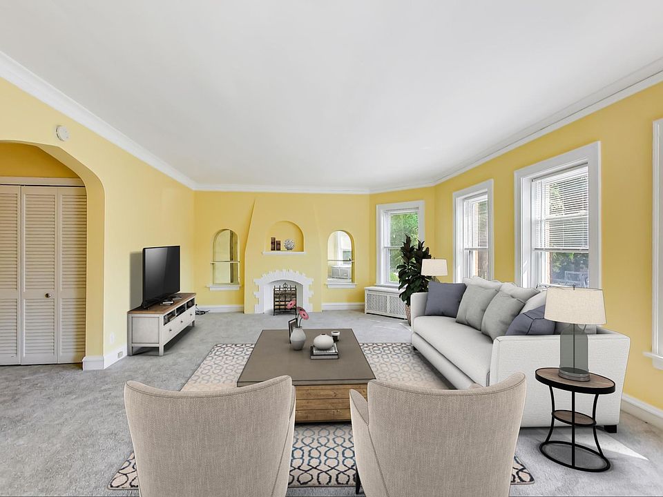 1st image of 5730 N Christiana Ave APT 1