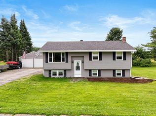 8 New England Rd, Augusta, ME 04330