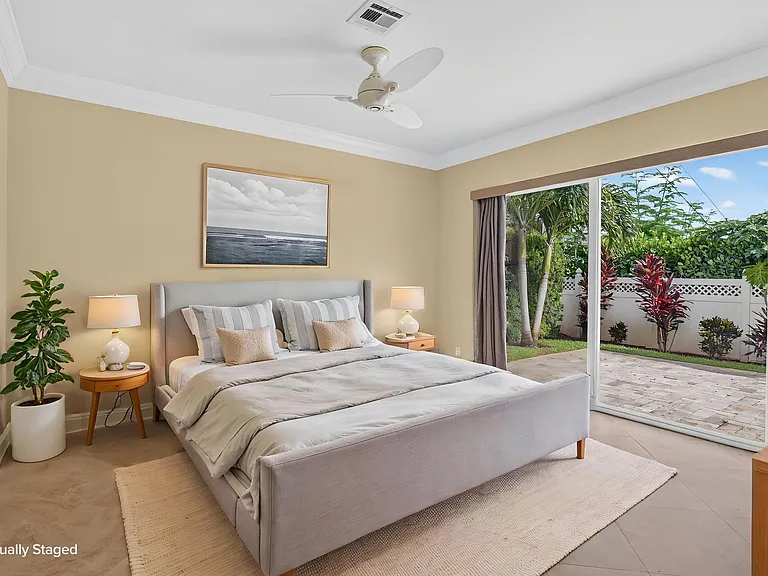 899 Granada Dr — Photo 26