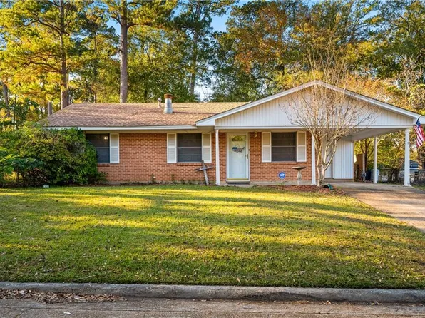 102 Holly St, Pineville, LA 71360