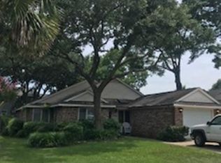 678 Mount Gilead Place Dr, Murrells Inlet, SC 29576