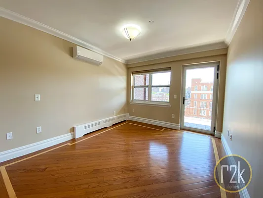 Rented by Realty 2000 Corp | media 58