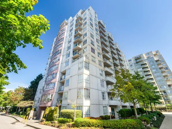 3455 Ascot Pl #1008, Vancouver, BC V5R 6B7