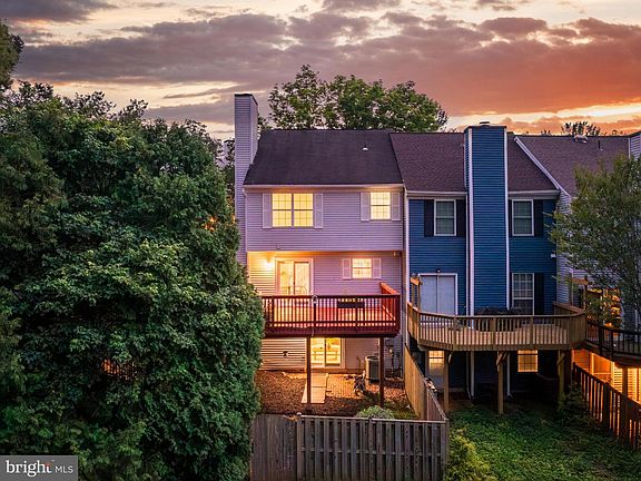 3rd image of 143 Sulgrave Ct