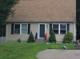 64 Indian Run Rd #B, Bellingham, MA 02019