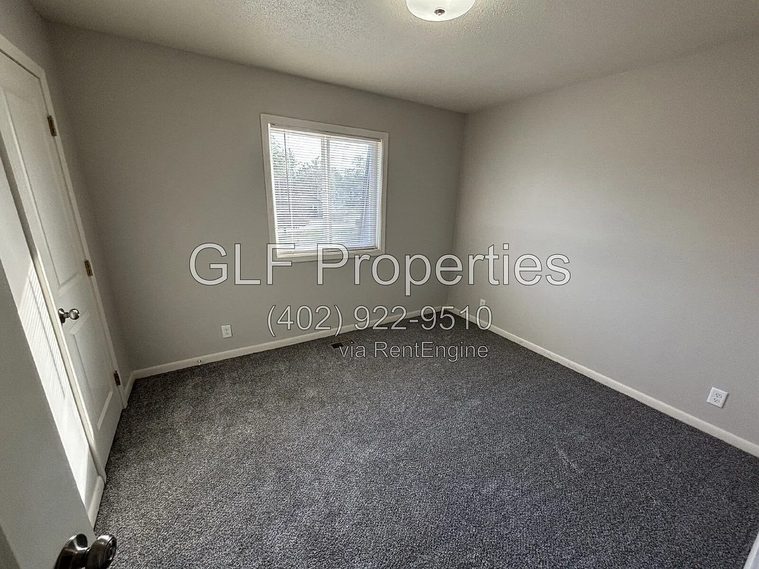 2 bed, 1.5 bath, 930 sqft, $1,025 — Photo 2