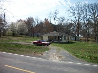 2nd image of 585 Old Highway 411