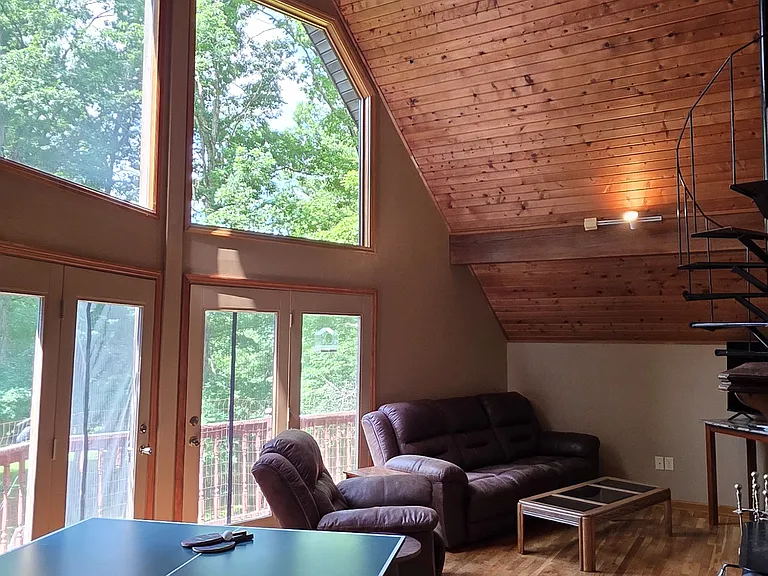 278 Forest Rd — Photo 8