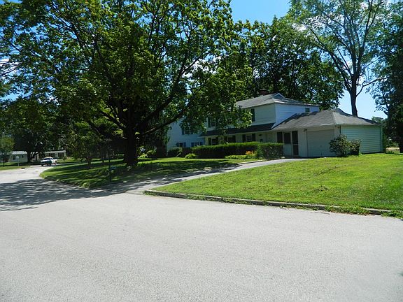 friendly neighborhood with walking and biking trail 