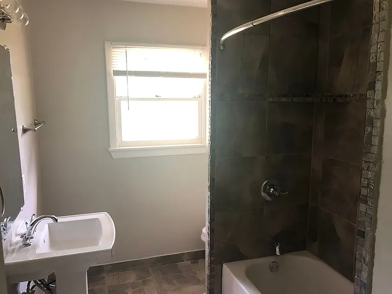 617 E Ellen Ave — Photo 12