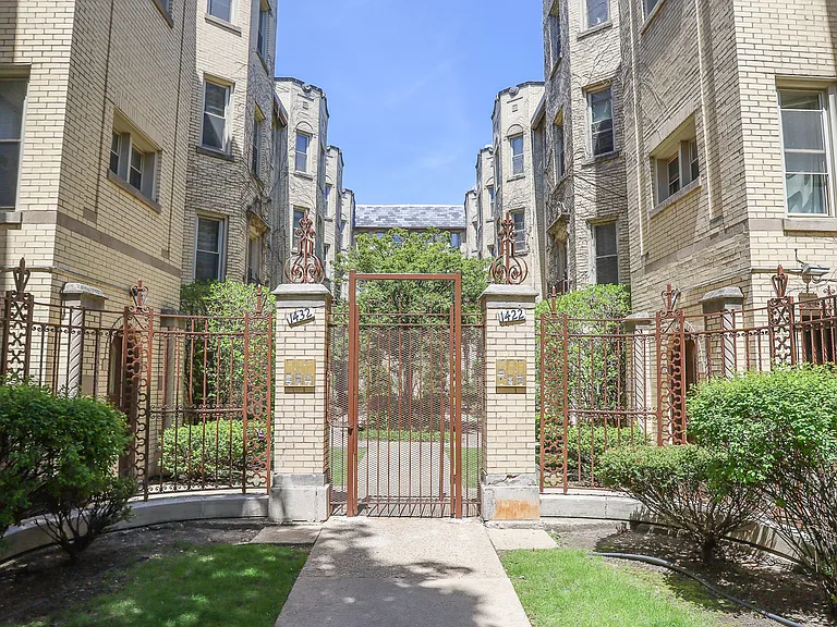 1424 W Farwell Ave #3S — Photo 10
