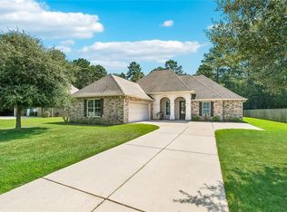 592 English Oak Dr, Madisonville, LA 70447