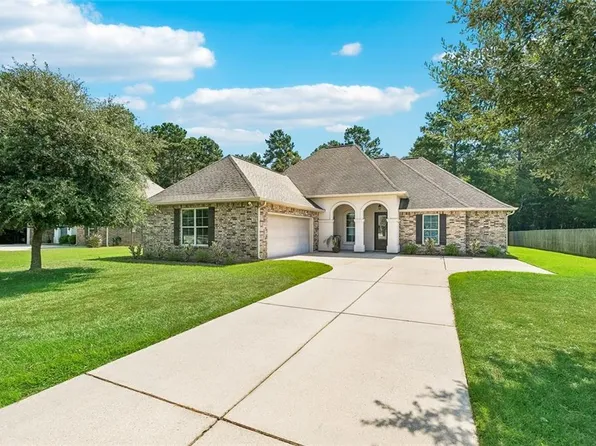 592 English Oak Dr, Madisonville, LA 70447