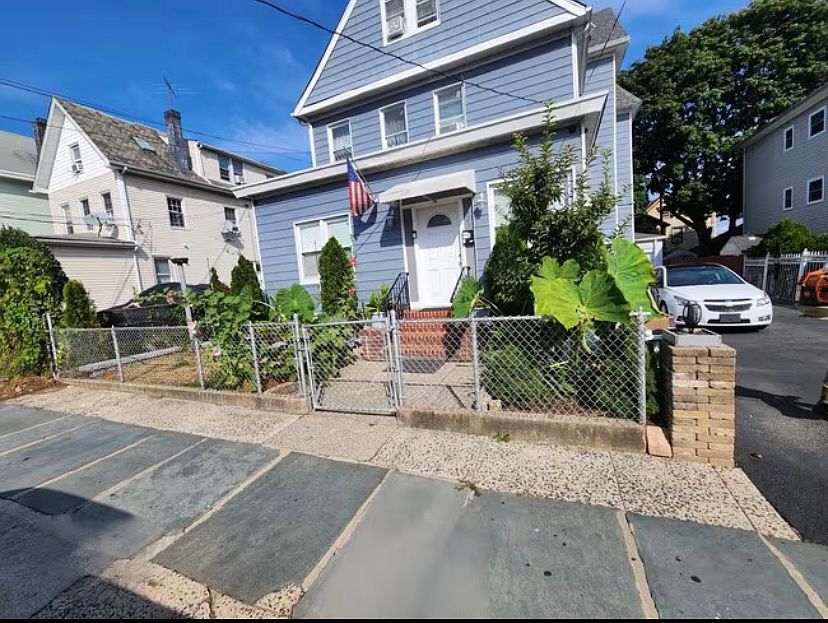 1st image of 123 N 7th Ave #1
