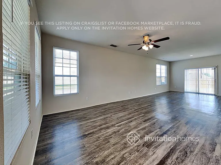 2820 Englefield Grn — Photo 5