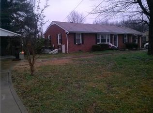 160 New Deal Potts Rd, Cottontown, TN 37048