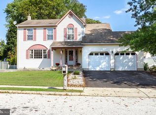 6 Warren Way, Burlington, NJ 08016