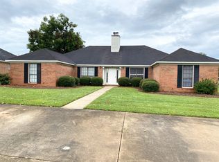 105 Courtney Ct #B, Albany, GA 31721
