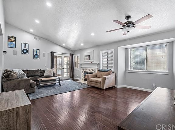 5th image of 22702 Pear Ct