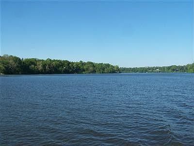 5th image of 18 Lake Chapin Dr
