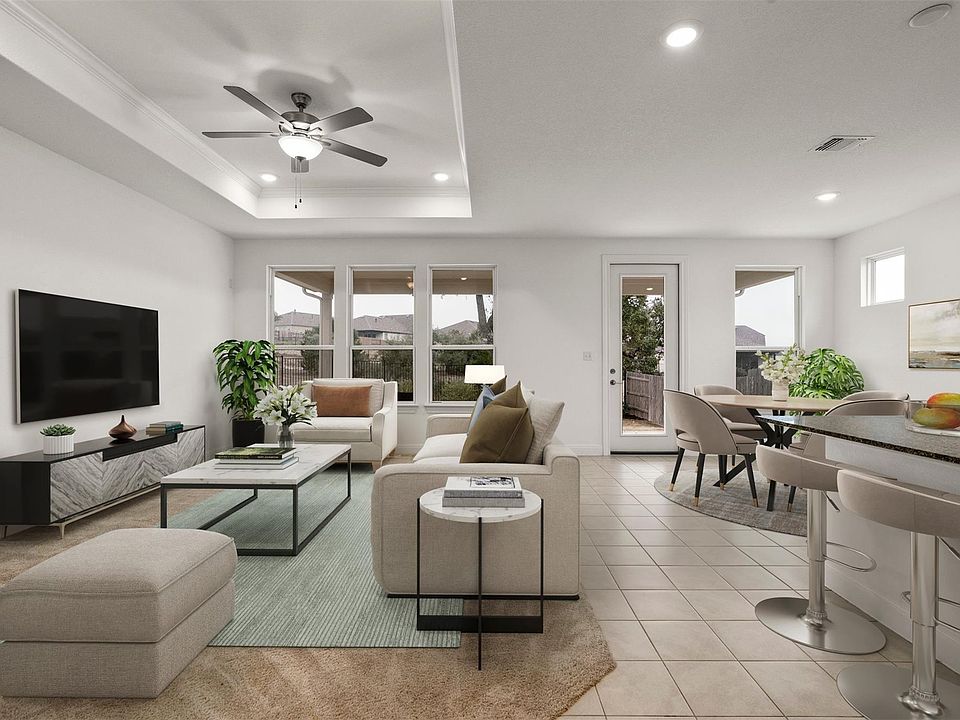 1st image of 302 Barn Hill Loop