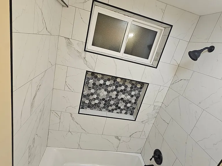 1403 Hermes Ave #C — Photo 12