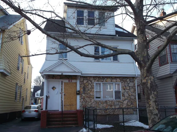 51 Ellington St, East Orange, NJ 07017