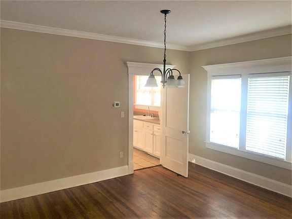 3rd image of 738 College Ave