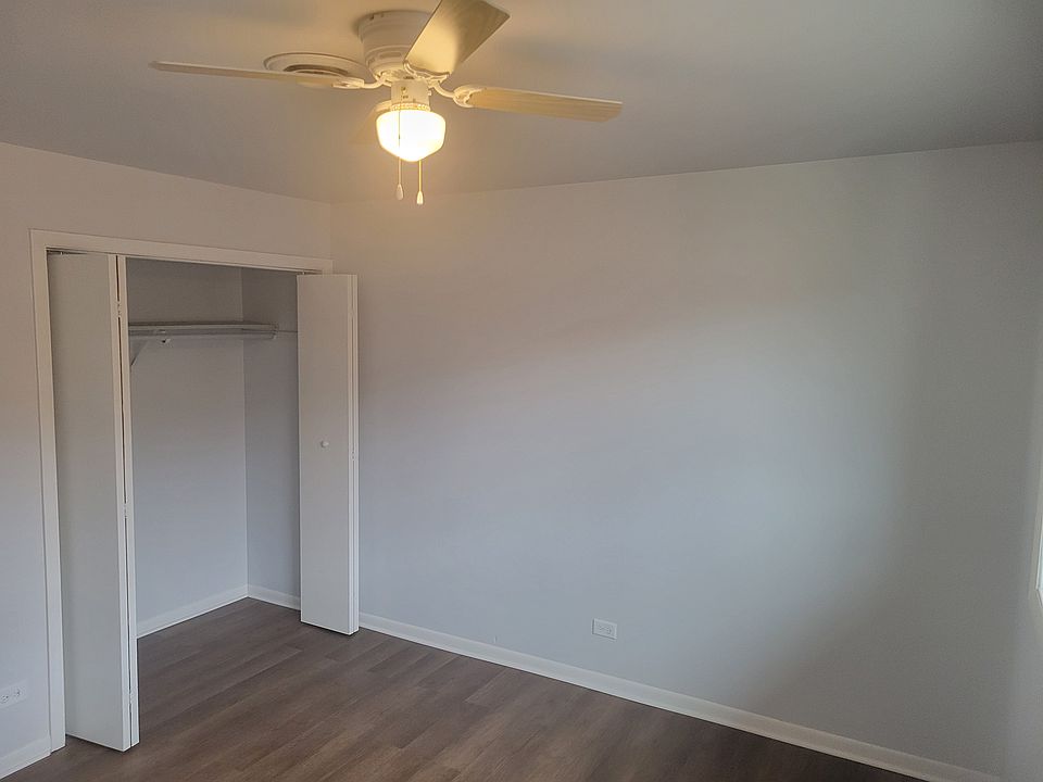 1st image of 15224 Woodlawn Ave APT 1