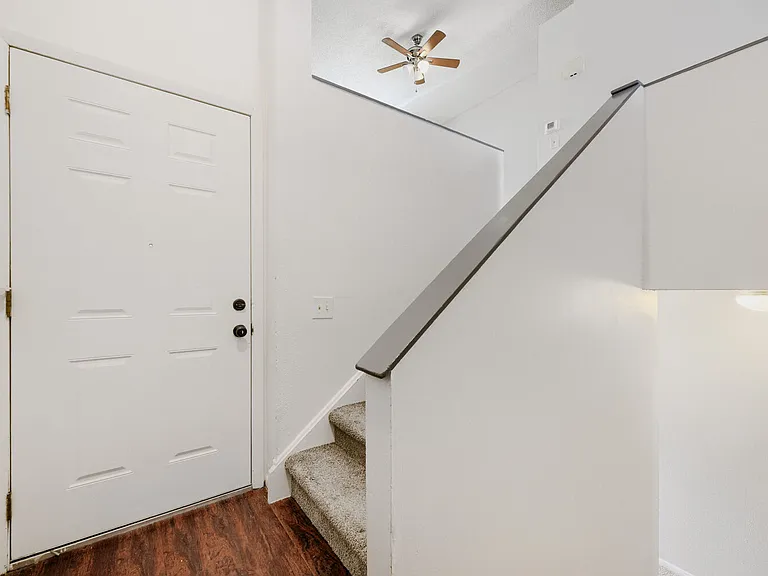 1690 Taft St — Photo 22