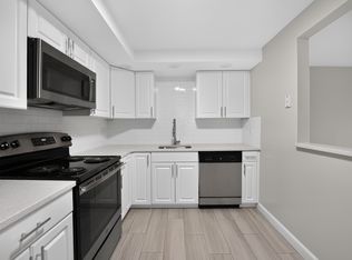 1 Stonehill Dr #4, Stoneham, MA 02180