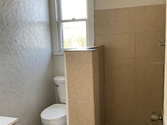 5th image of 709 E Fort King St