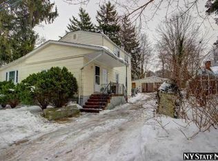 55 Narcissus Rd, Kings Park, NY 11754