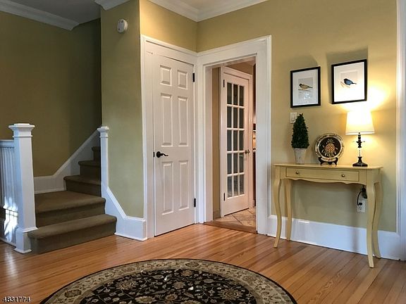 3rd image of 16 Whitford Ave