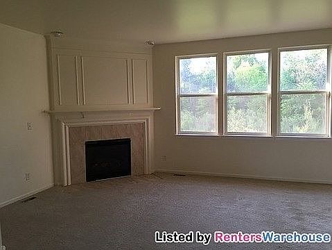 3rd image of 9747 Ravenshire Dr