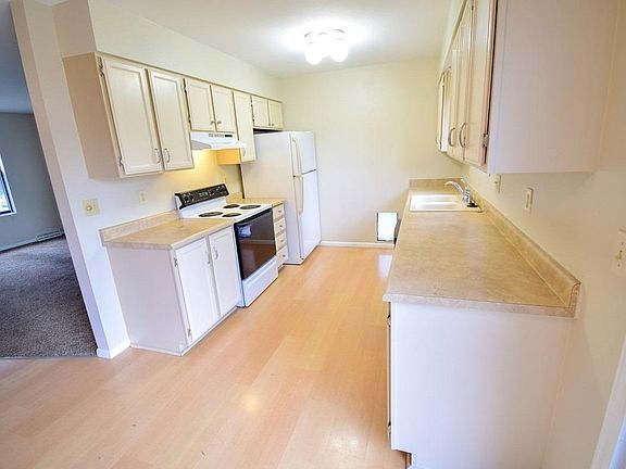 3rd image of 2018 Lexington Ct