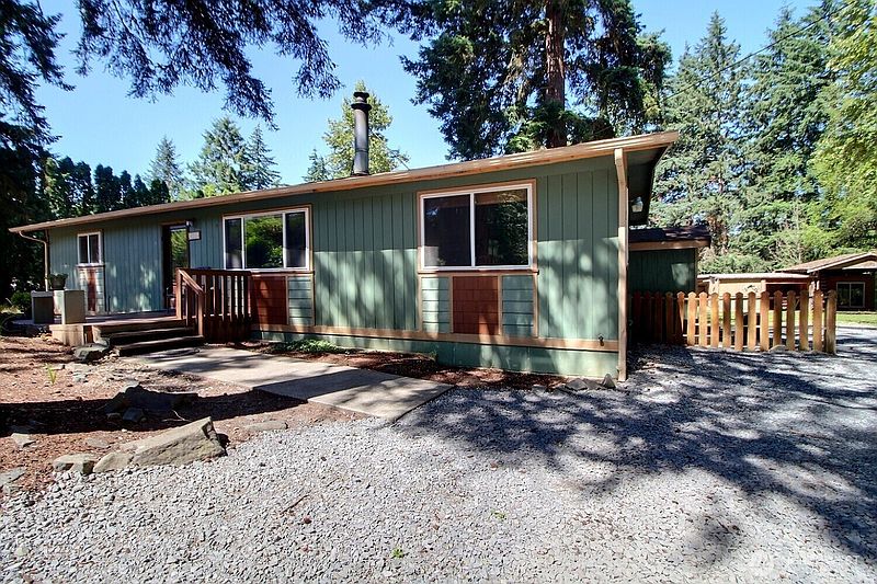 2nd image of 36204 108th Avenue Ct E