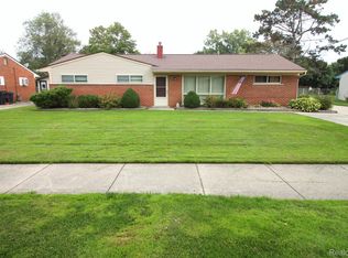 34751 Joel St, Chesterfield, MI 48047