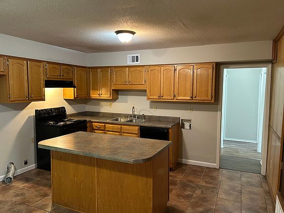 4th image of 2675 Ridgewood Cv